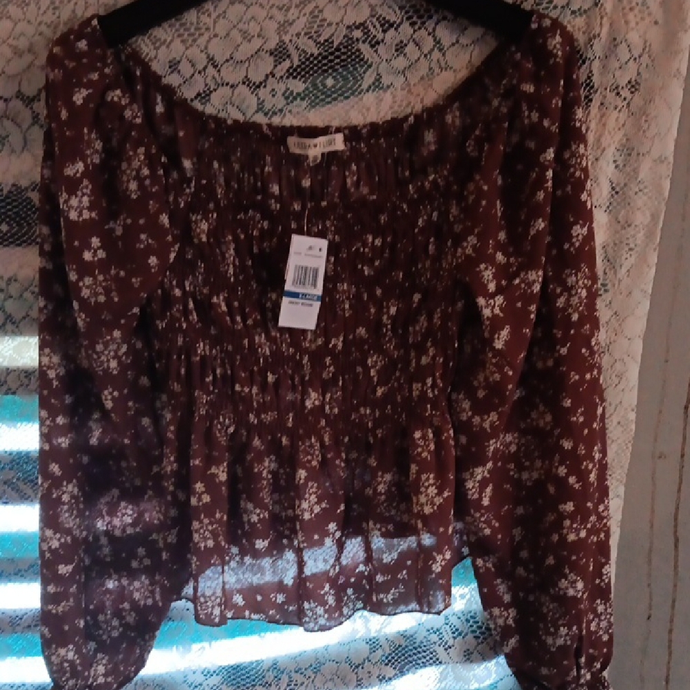 Crop Blouse - Brown and White